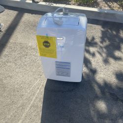 Air Conditioner 6.5k Btu New LG