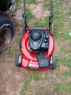 Toro Self Propelled 22in Lawnmower