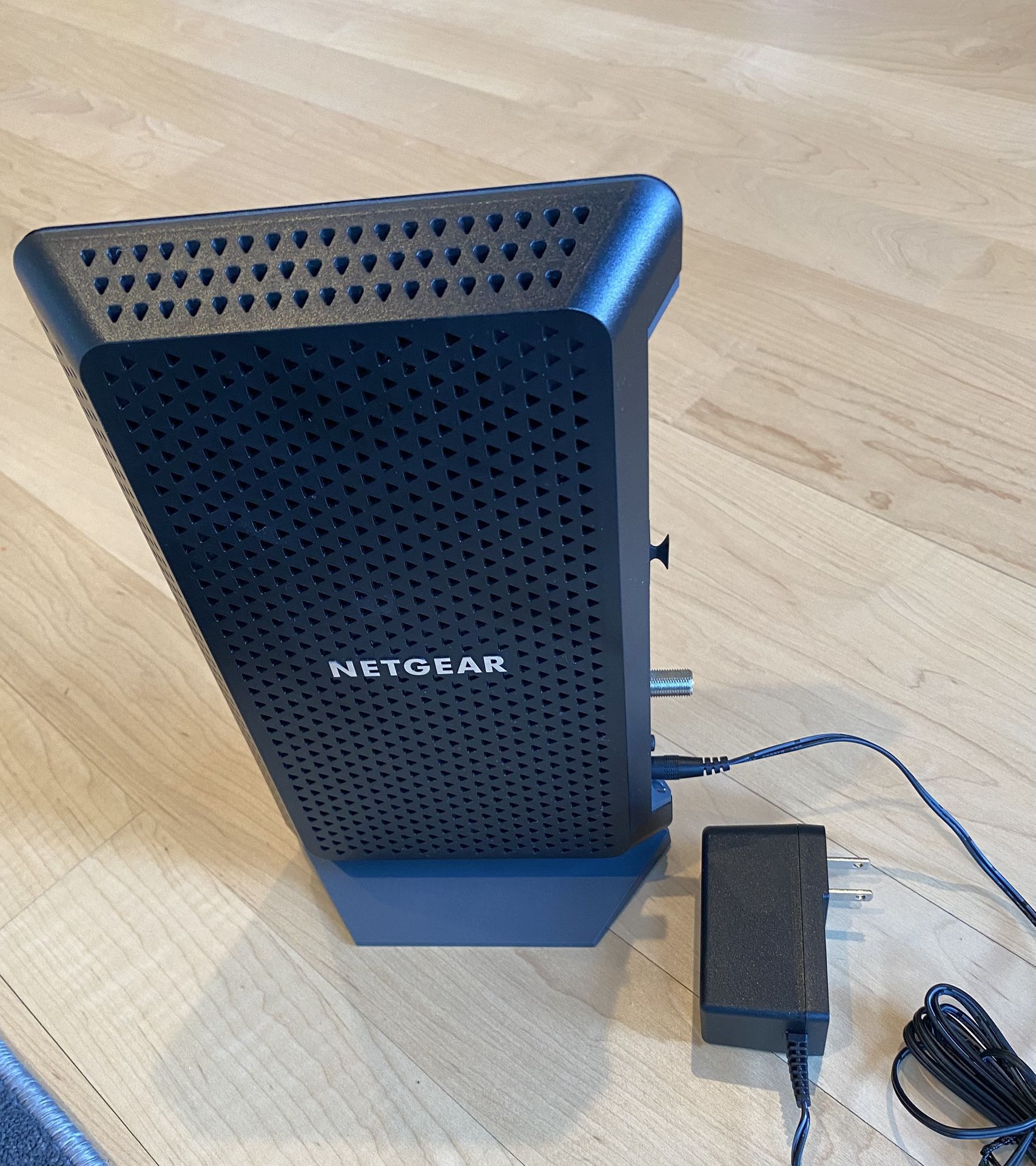 Netgear Nighthawk CM1200 Modem