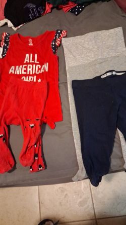 3girls leggings Grey and navy blue colored, 1 pr of mini mouse stocking, and 1 Short sleeve shirt allsz5