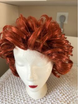Synthetic hair curly wig mannequin had not included