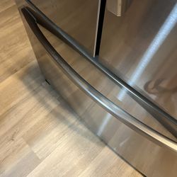 Samsung Dual Ice Maker Refrigerator 