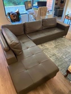 Kasala leather Sectional for Sale in Seattle WA OfferUp