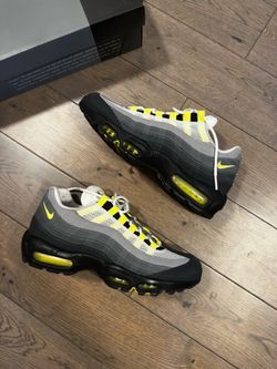 Nike Air Max 95 Neon 2020 Size 10