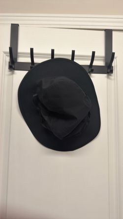 Adidas bucket hat
