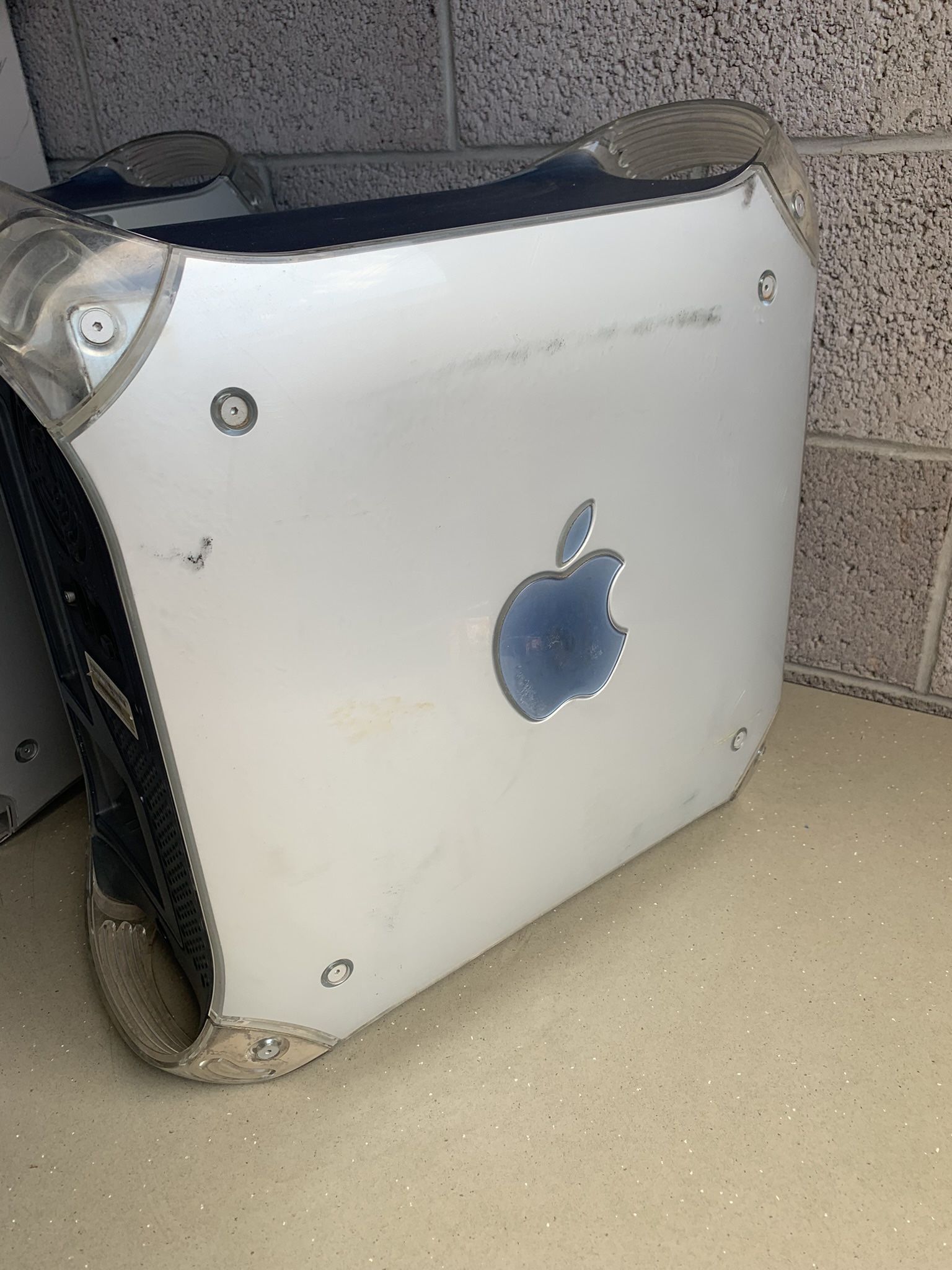 Lot Of Vintage Apple Computers