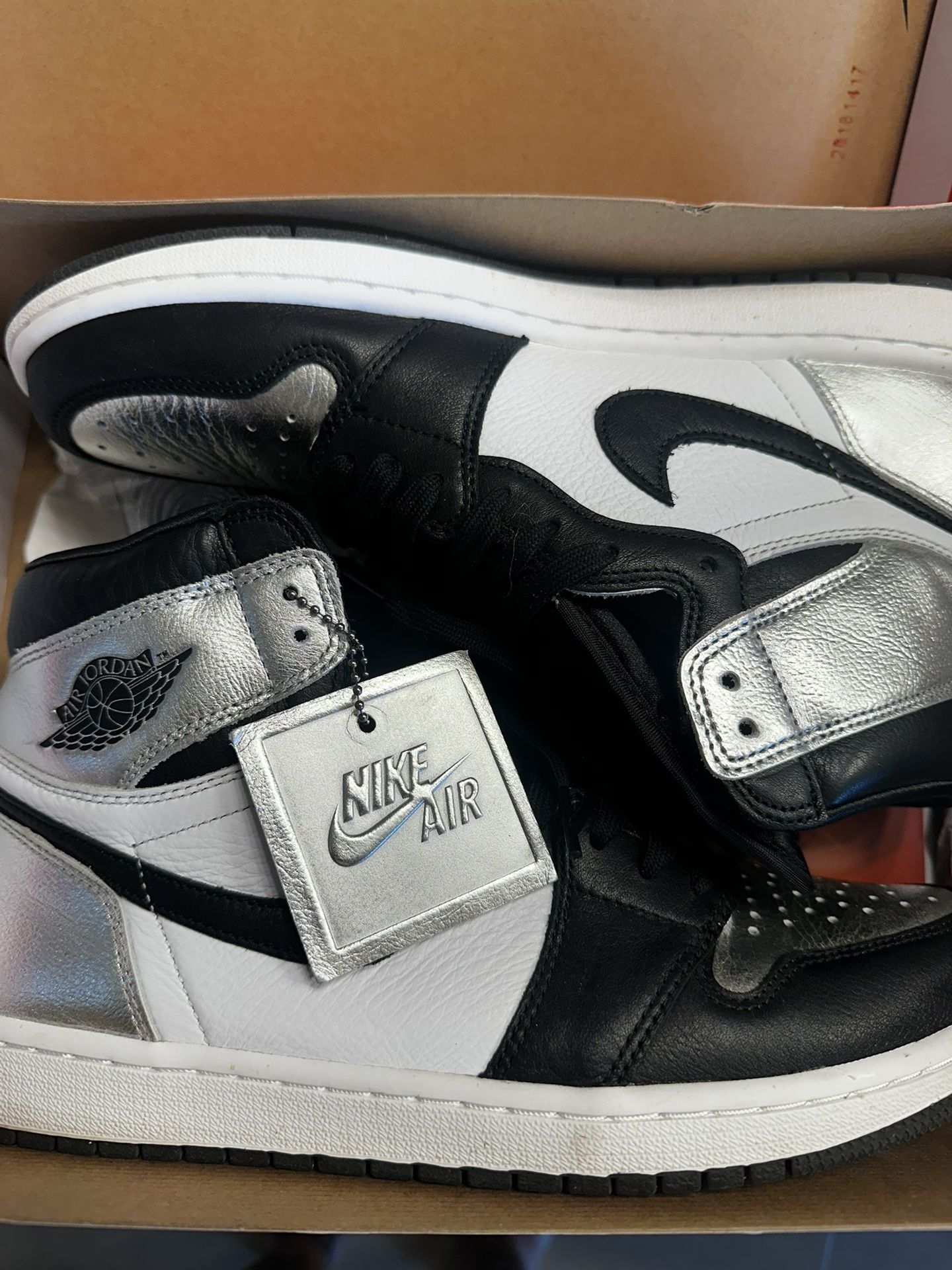 Jordan 1 Size 11.5 W Size 10 Men