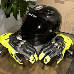 AGV Pista GP-RR & Dainese Full Metal 7
