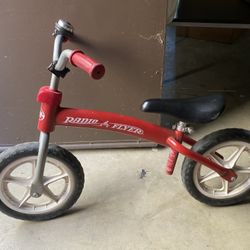 Radio Flyer Balance Bike 