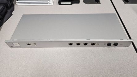 Ubiquiti Unifi Security Gateway Pro USG-PRO-4