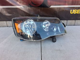 2011 2012 2013 2014 2015 2016 2017 2018 2019 2020 DODGE GRAND CARAVAN HEADLIGHT HEADLAMP RIGHT SIDE ORIGINAL USED