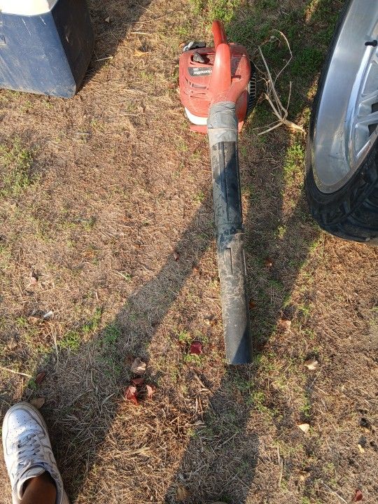 Leaf Blower