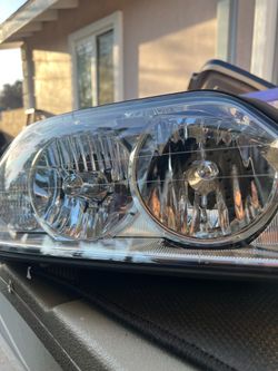 Lincoln town car headlights