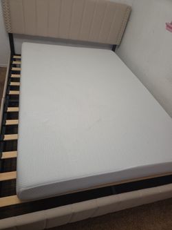 Full size mattress