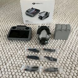 DJI Mini 4 Pro Fly More Combo Plus (DJI RC 2)