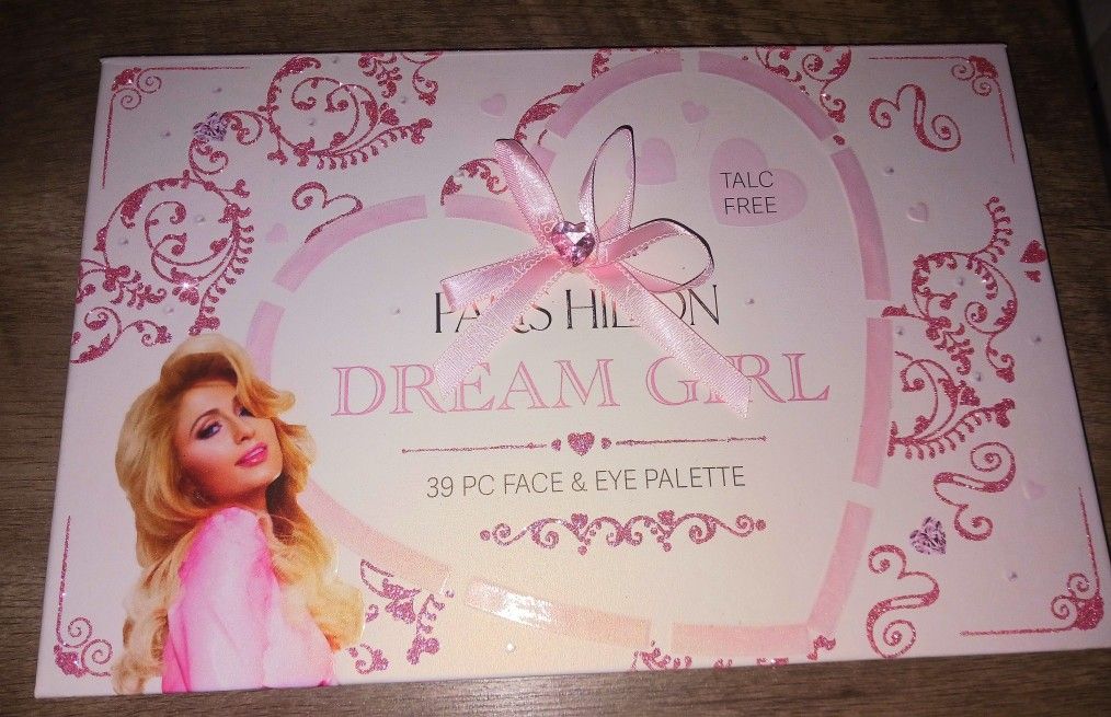 Paris Hilton Eyeshadow Palette