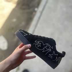 Red Bottoms Size 9men 
