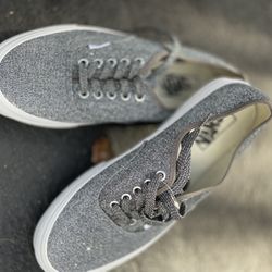 Vans Women Size 9.5