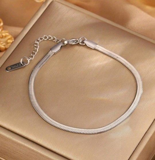 Silver Herringbone Bracelet