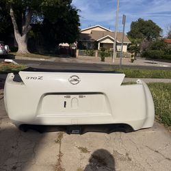 Nissan 370z pearl white rear bumper