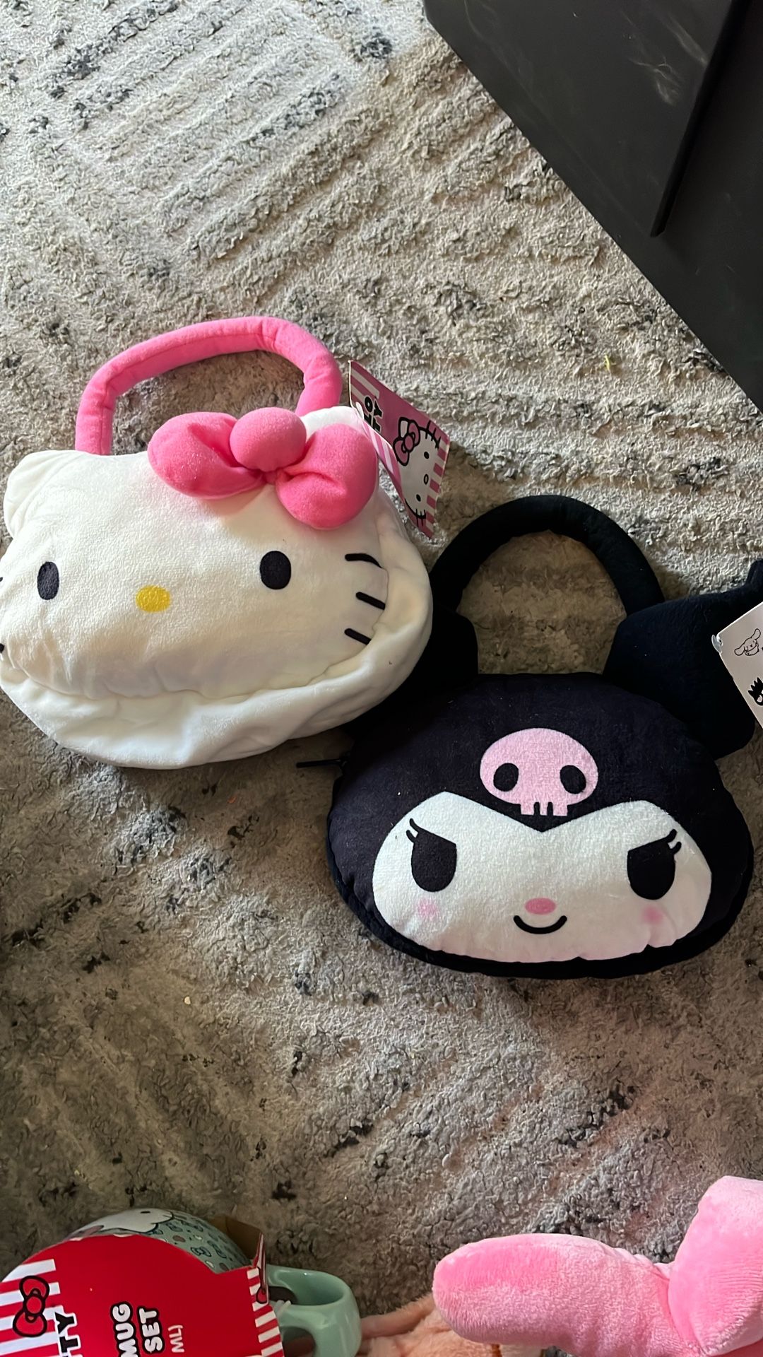Hello Kitty, plushy purses