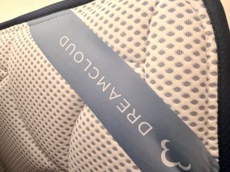 Bedframe and mattress