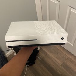 Xbox One S 