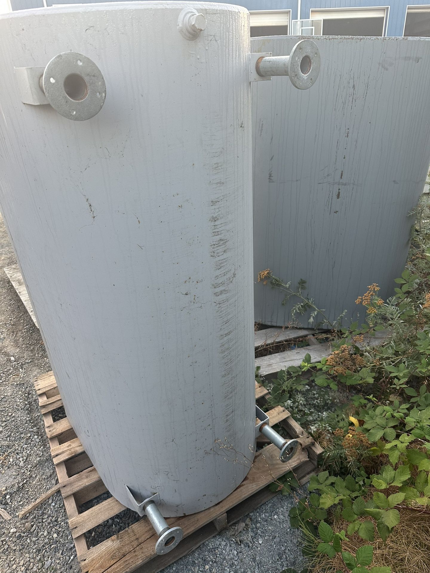 4 Above Ground Oil Tanks For $500 Each Obo