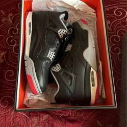 Air Jordan 4 Retro Breds Size 9.5