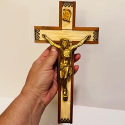 VTG Crucifix Wood Brass Crucifix Christ Catholic Cross Jesus Wall Hanging 9.75”T