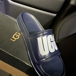 Brsnd New Men UGG $50 Slides Size 10