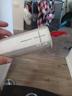 Ue speaker buletooth