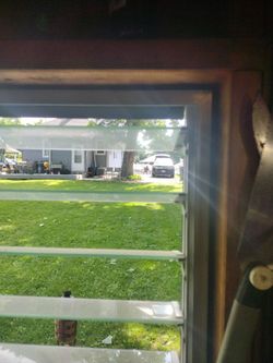 Garage sale today Saturday 15412 lamon ave oak Forest