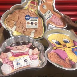 Brand New Baking Pans Cookbooks Etc From A Storage/ Bakery 