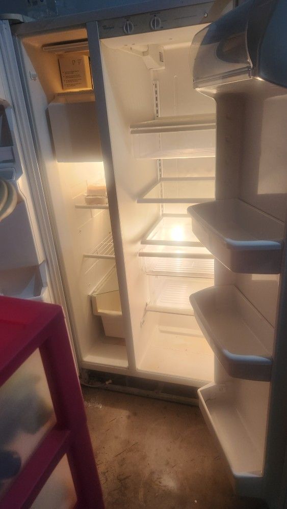 Whirlpool Double Door Fridge/Freezer