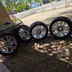 22 Inch Rims 6 Lugs  Universal 