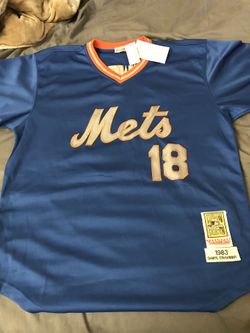 Brand New New York Mets Strawberry #18 Jersey Size 56