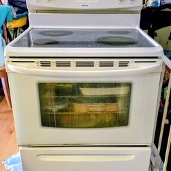 Kenmore Glasstop Electric Stove