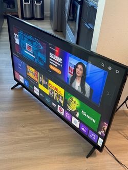 LG 55” 4K UHD Smart TV + Remote – Excellent Working Condition