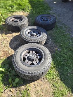 275/65/18 Open Range Tires And Fuel Rims