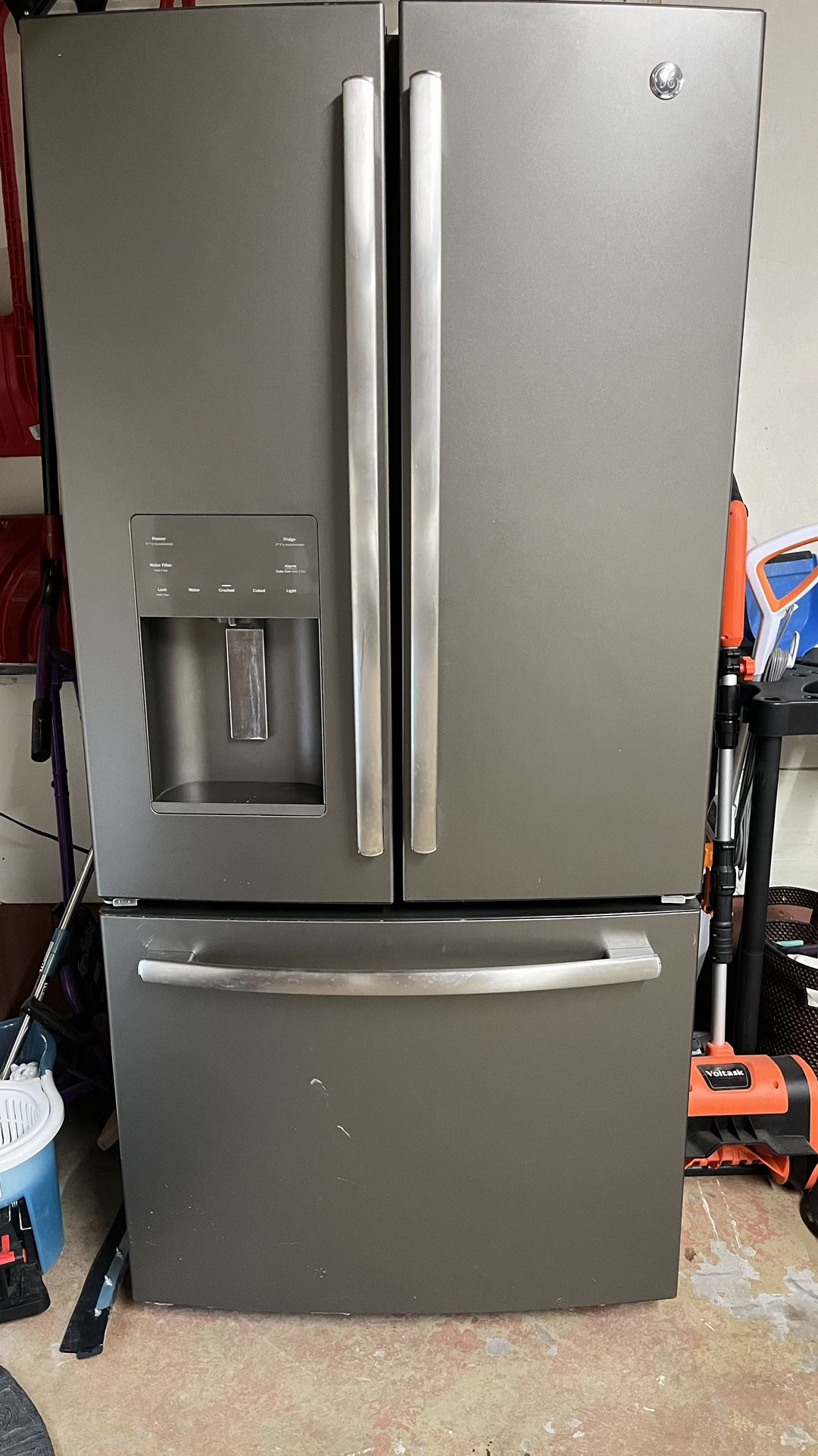 GE Refrigerator