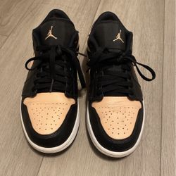 Jordan 1 Low Crimson Tint 9.5