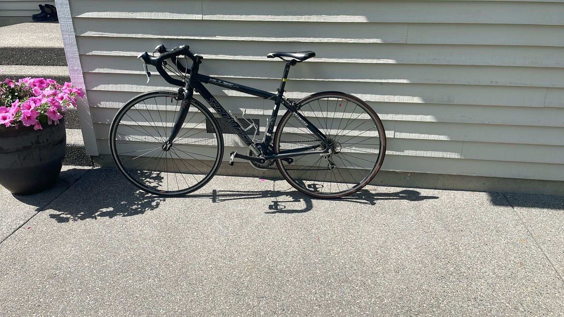 Road Bike - Specialized Allez Sport