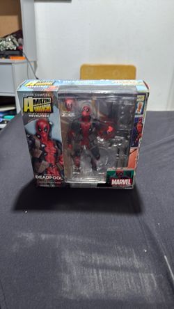 Deadpool figure