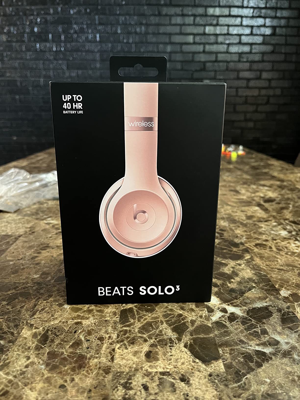 NEW Beats Solo3 Wireless On-Ear Headphones - Apple W1 Headphone Chip, Class 1 Bluetooth - Rose Gold !