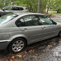 2005 BMW 3251