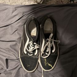 beat black vans
