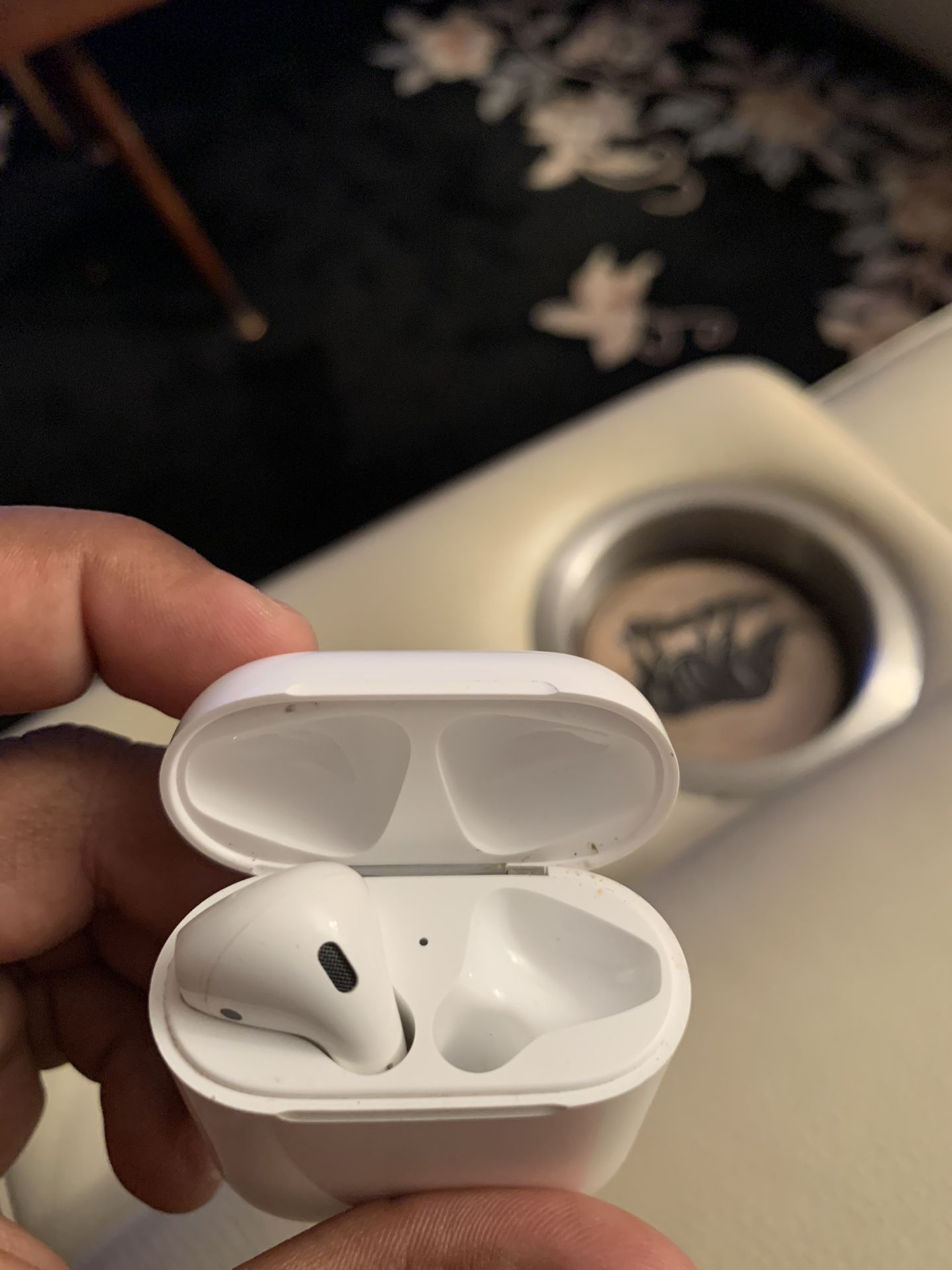 Apple AirPod (1st Generation)