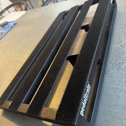Pedalboard with Soft Case