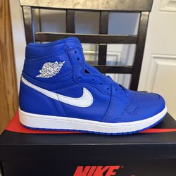 Brand new Jordan Retro 1 High hyper Royal size 9.5 with box 